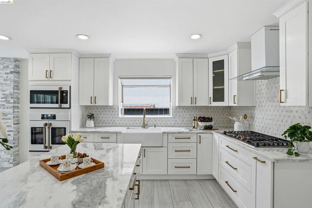 3556 Columbine Dr, San Jose, CA 95127
