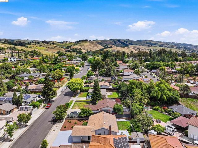 3556 Columbine Dr, San Jose, CA 95127