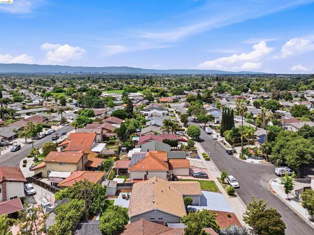 3556 Columbine Dr, San Jose, CA 95127