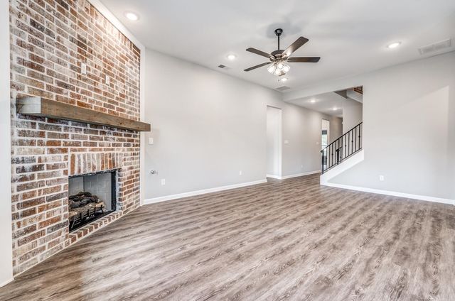 120 BLUE DR, Oakland, TN 38060