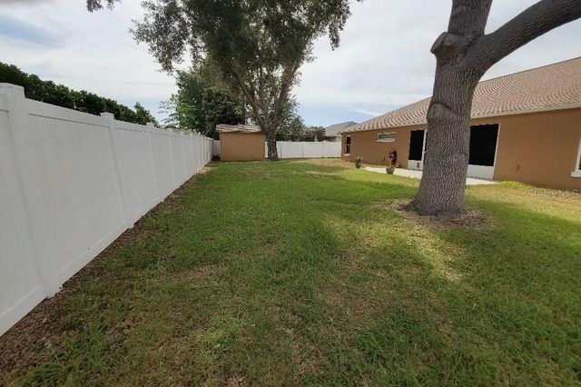 11355 AUTUMN WIND LOOP, Clermont, FL 34711