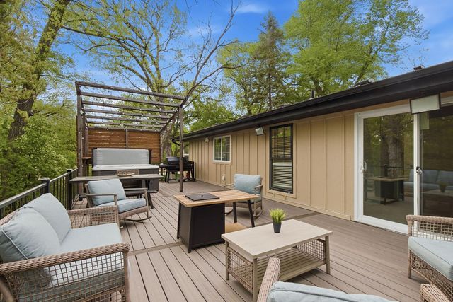 6168 Marlen Circle SE, Prior Lake, MN 55372