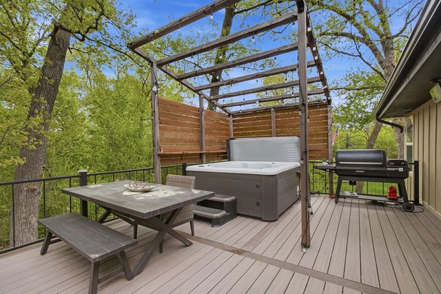6168 Marlen Circle SE, Prior Lake, MN 55372