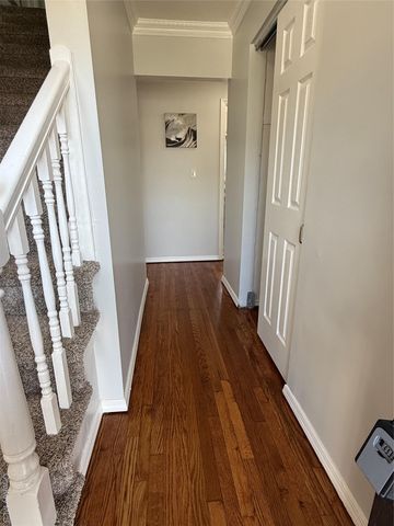 96 S Windhorst Avenue, Bethpage, NY 11714