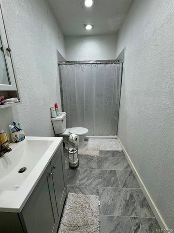 1724 Ohio Avenue, Flint, MI 48506