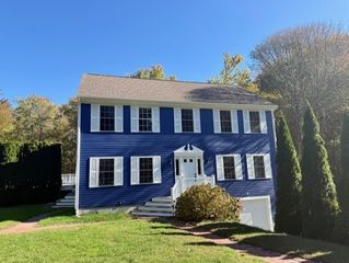 32 Elk Drive, Tiverton, RI 02878