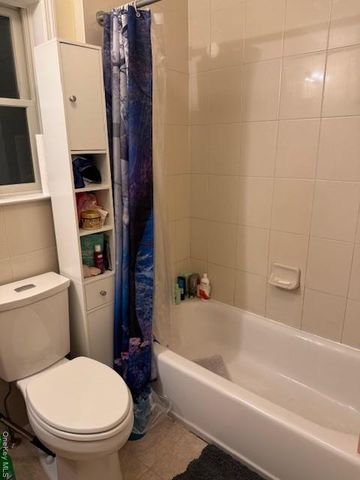 120 E 6th Road, Broad Channel, NY 11693