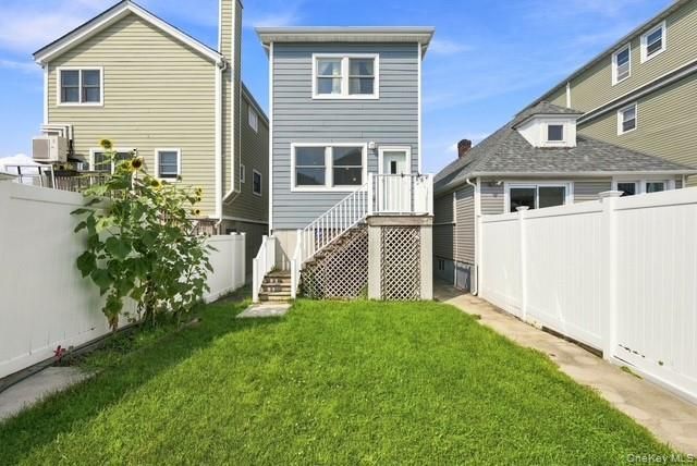 120 E 6th Road, Broad Channel, NY 11693