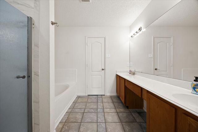 1026 County Road 544, Nevada, TX 75173