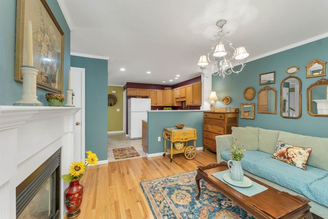 117 Peaked Hill Drive, Hopkinton, NH 03229