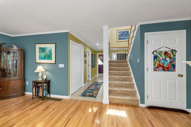 117 Peaked Hill Drive, Hopkinton, NH 03229