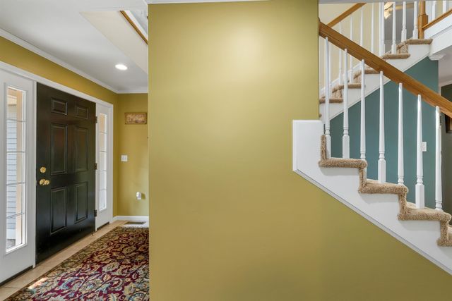 117 Peaked Hill Drive, Hopkinton, NH 03229