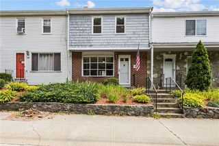 214 School Street 3, Pawtucket, RI 02860