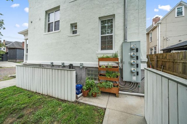 1270 Franklin Avenue, Columbus, OH 43205
