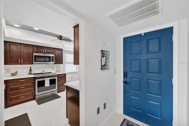 700 STARKEY ROAD 352, Largo, FL 33771