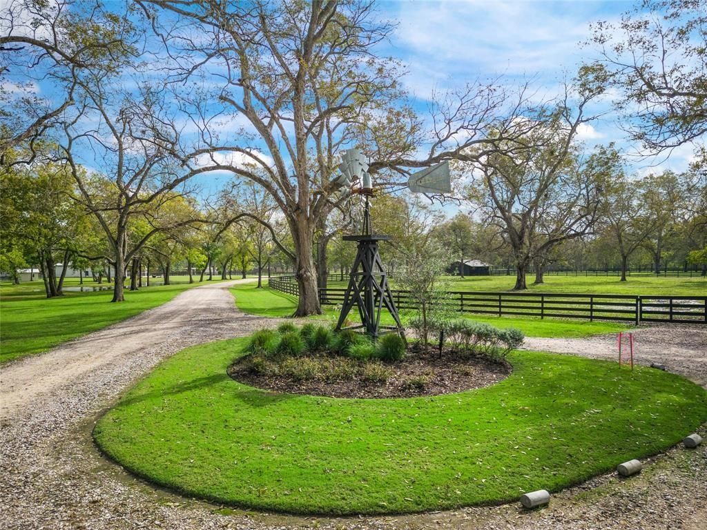 2990 Bowser Road, Fulshear, TX 77441