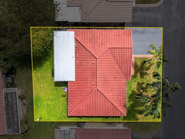 1211 NW 44th Street, Deerfield Beach, FL 33064