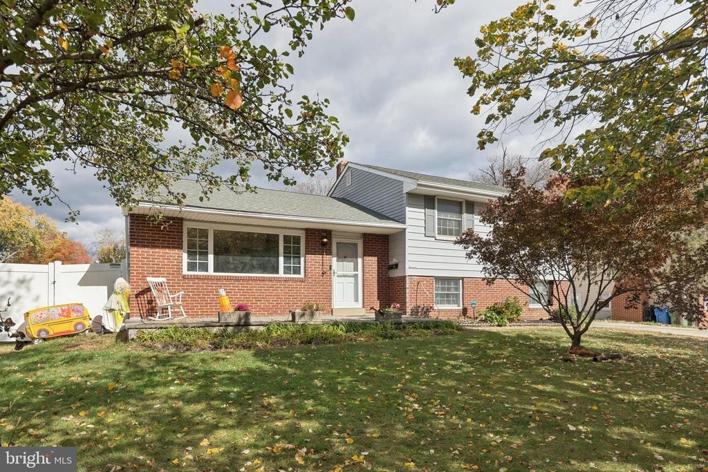 407 YORKSHIRE RD, Cherry Hill, NJ 08034