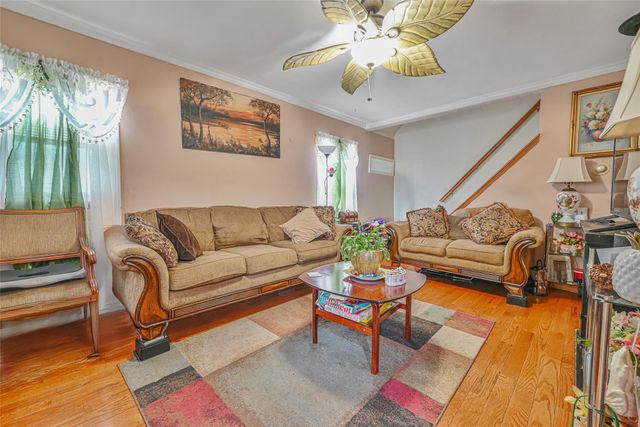 18 Robert Avenue, Elmont, NY 11003