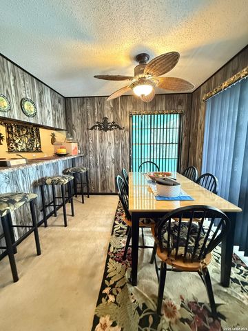 809 Lookout, Lakehills, TX 78063