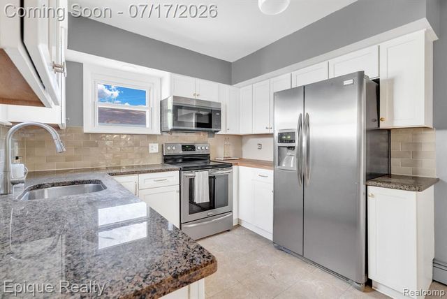 3363 Meinrad Drive, Waterford, MI 48329