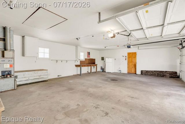 3363 Meinrad Drive, Waterford, MI 48329