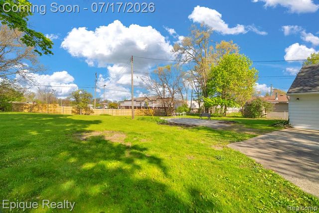 3363 Meinrad Drive, Waterford, MI 48329