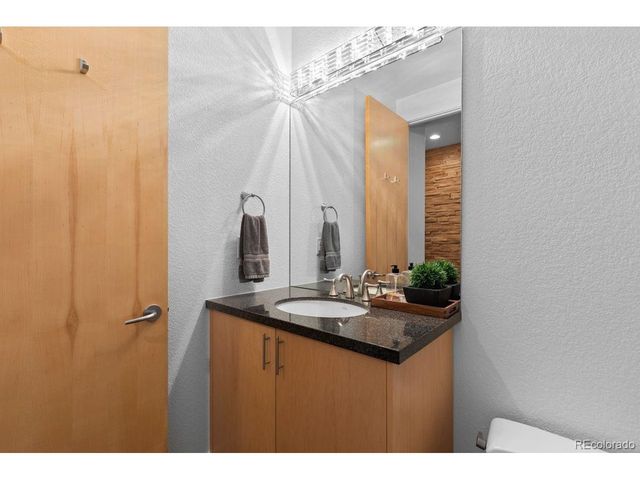 55 S Dexter St, Denver, CO 80246