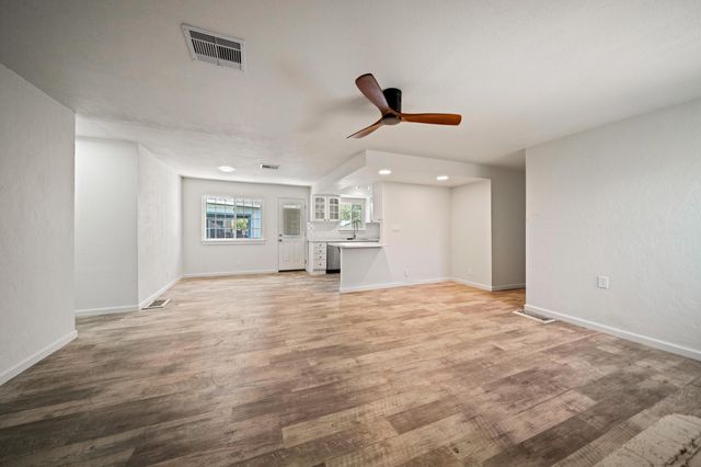 1330 Scenic Way, Redding, CA 96001