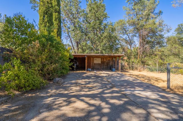 1330 Scenic Way, Redding, CA 96001