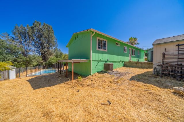 1330 Scenic Way, Redding, CA 96001