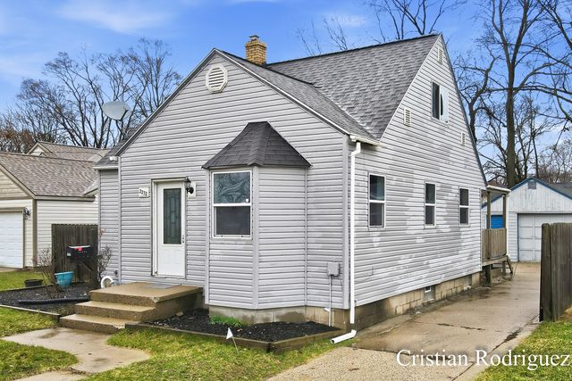 2232 Avon Avenue SW, Wyoming, MI 49519