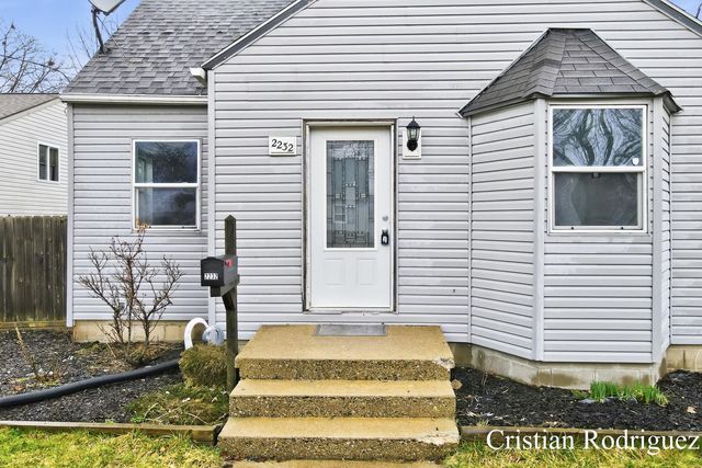 2232 Avon Avenue SW, Wyoming, MI 49519