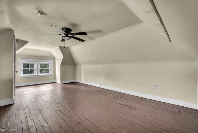 9013 Kempton Avenue, Cleveland, OH 44108
