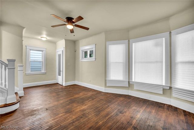 9013 Kempton Avenue, Cleveland, OH 44108