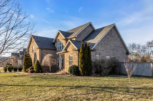 2104 Nunley Dr, Rockvale, TN 37153