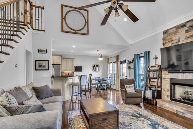 2104 Nunley Dr, Rockvale, TN 37153