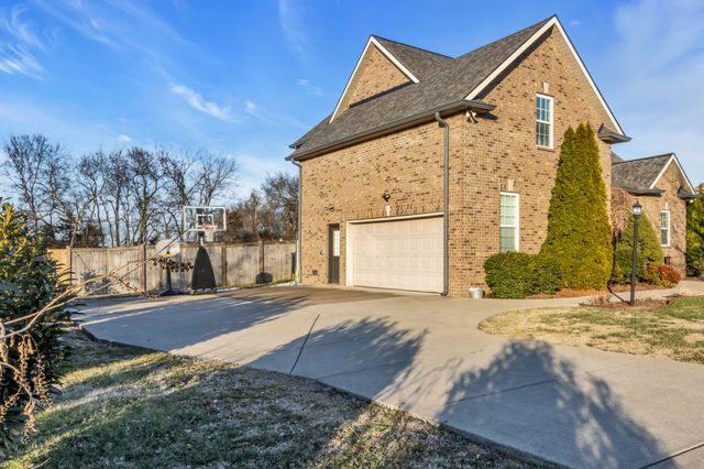 2104 Nunley Dr, Rockvale, TN 37153