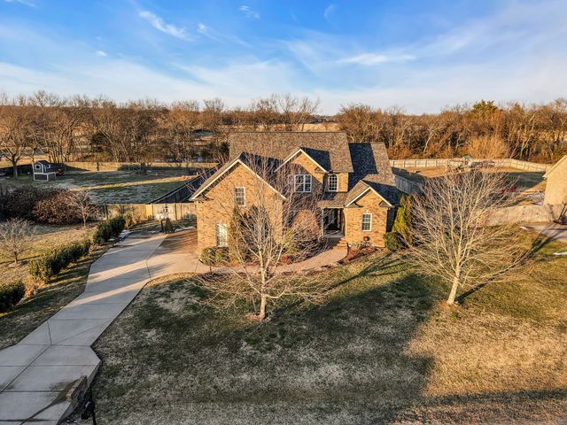 2104 Nunley Dr, Rockvale, TN 37153