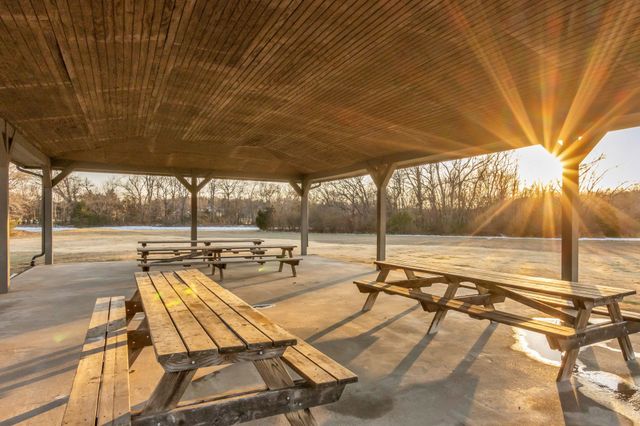 2104 Nunley Dr, Rockvale, TN 37153