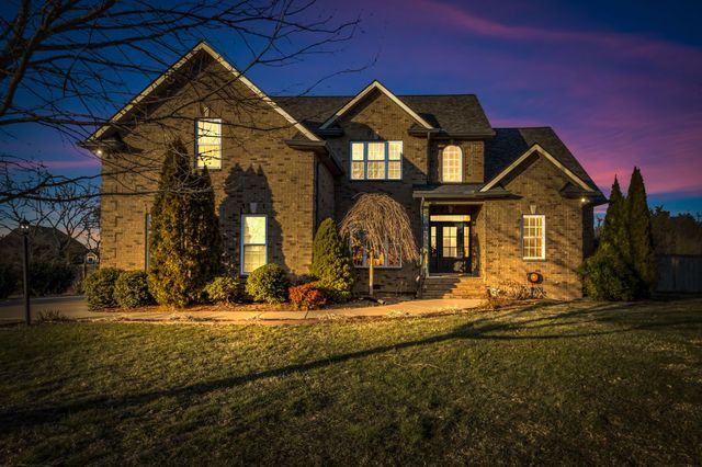 2104 Nunley Dr, Rockvale, TN 37153