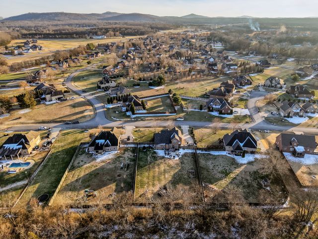 2104 Nunley Dr, Rockvale, TN 37153