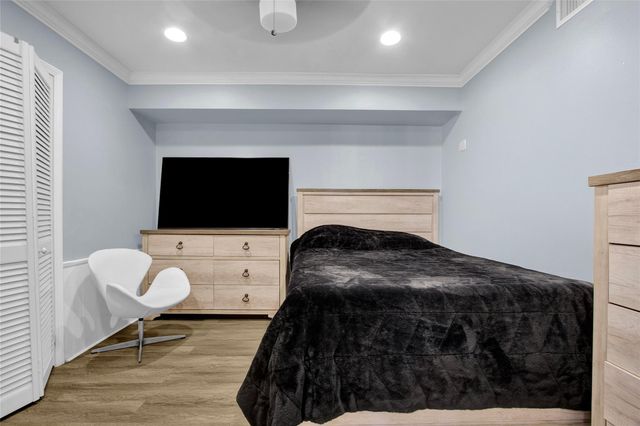 351 N Post Oak Lane 610, Houston, TX 77024