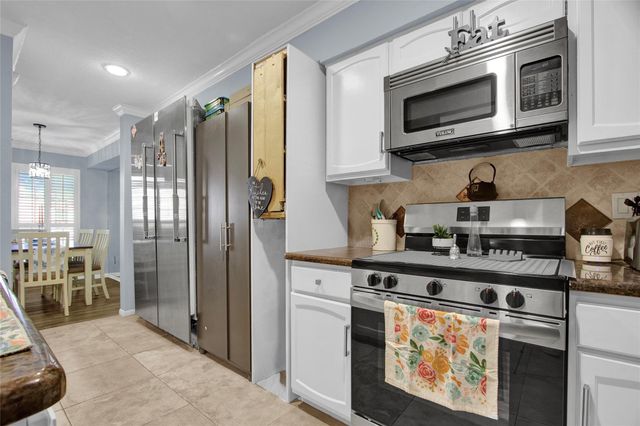 351 N Post Oak Lane 610, Houston, TX 77024