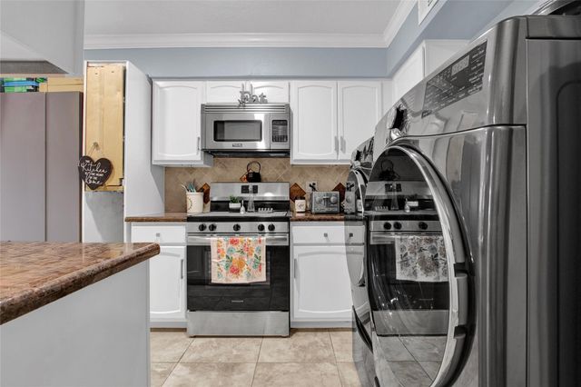 351 N Post Oak Lane 610, Houston, TX 77024