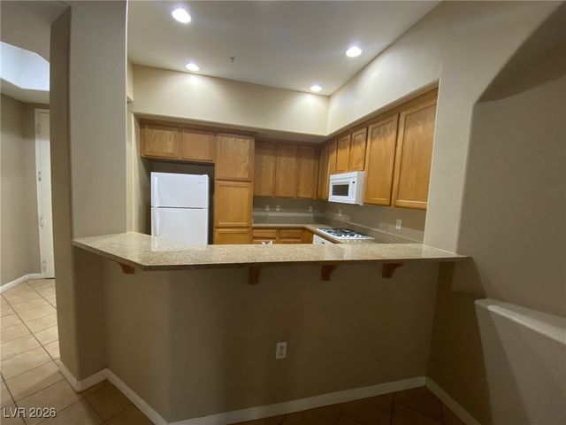 32 East Serene Avenue 217, Las Vegas, NV 89123