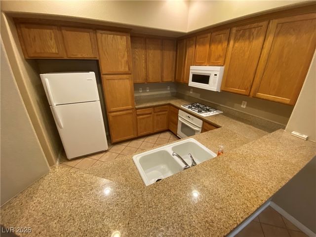 32 East Serene Avenue 217, Las Vegas, NV 89123