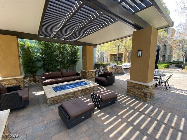 32 East Serene Avenue 217, Las Vegas, NV 89123