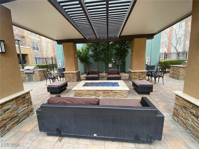 32 East Serene Avenue 217, Las Vegas, NV 89123