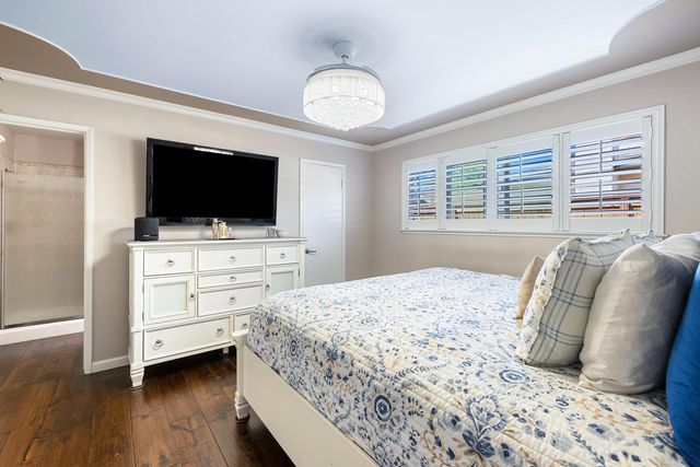 30 W Swift Avenue, Clovis, CA 93612